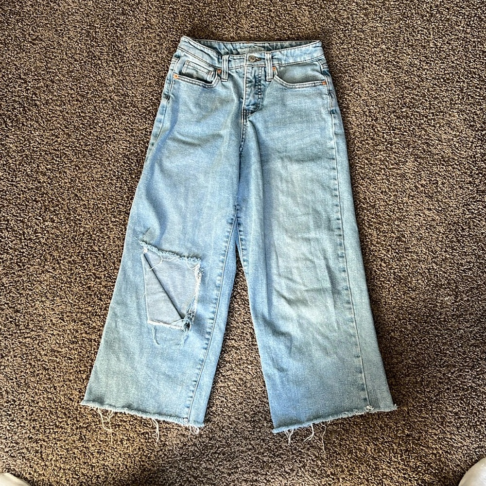 Super cute wide leg ripped jeans from wild fable super comfy!